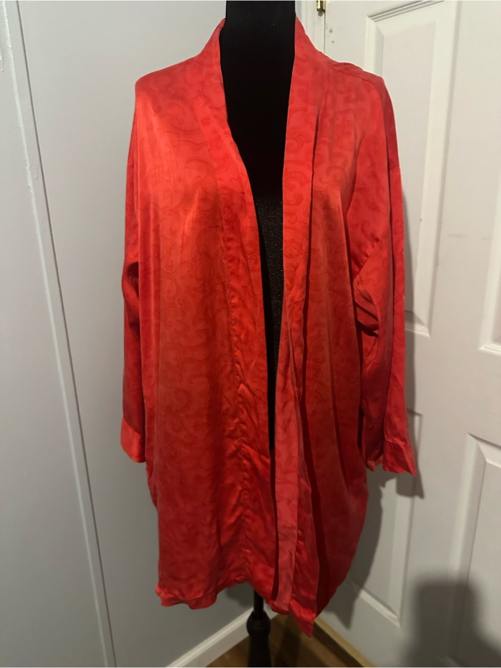 Vintage Y2K Frederick's of Hollywood 100%‎ Silk Collection Kimono